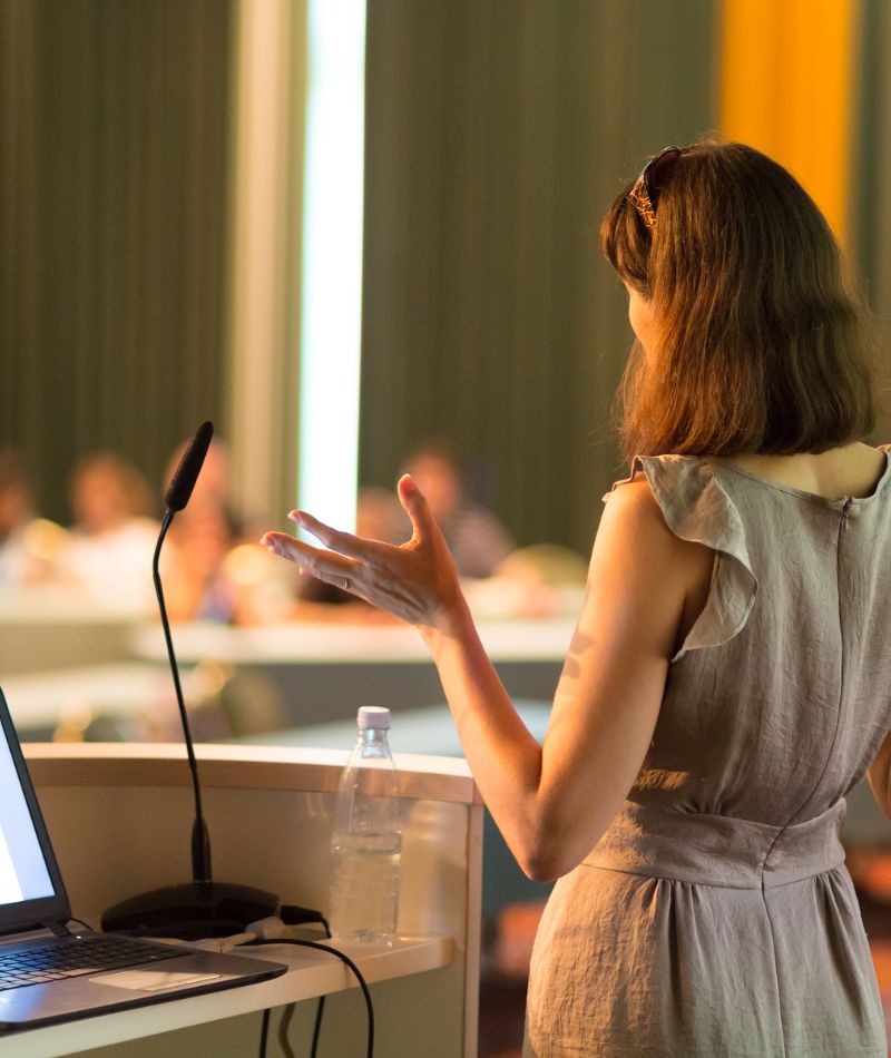 In-person and online counselling services for women experiencing life changes - Oceanos Counselling